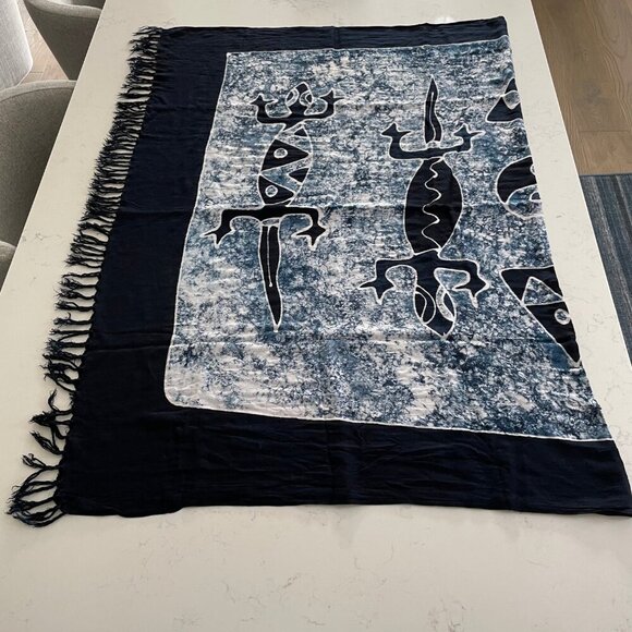 Tropical Fringed Wrap/Cover Up w Lizard Print Solid Border Blue + White No Tags - Picture 2 of 5